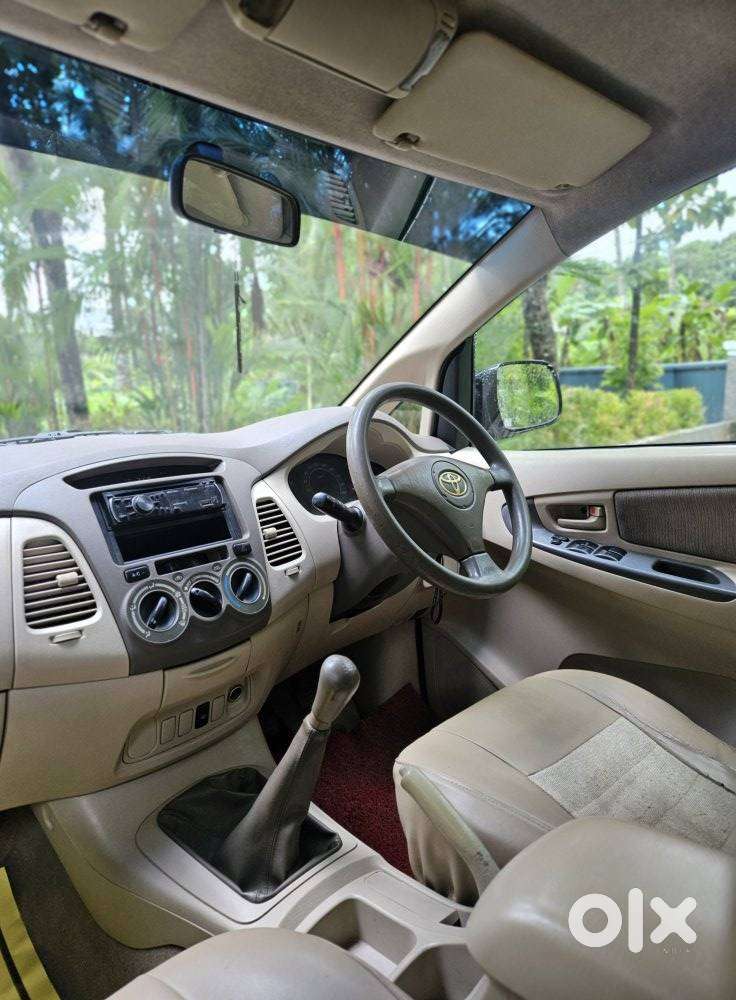 Toyota Innova 2.5 G4 Diesel 7-seater, 2006, Diesel