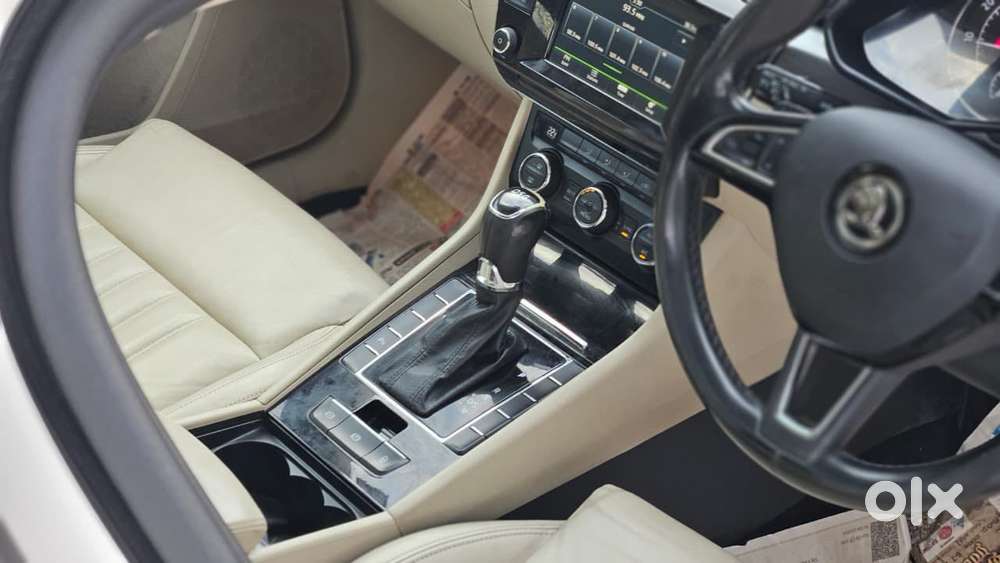 Skoda Superb Style 1.8 Tsi At, 2016, Petrol