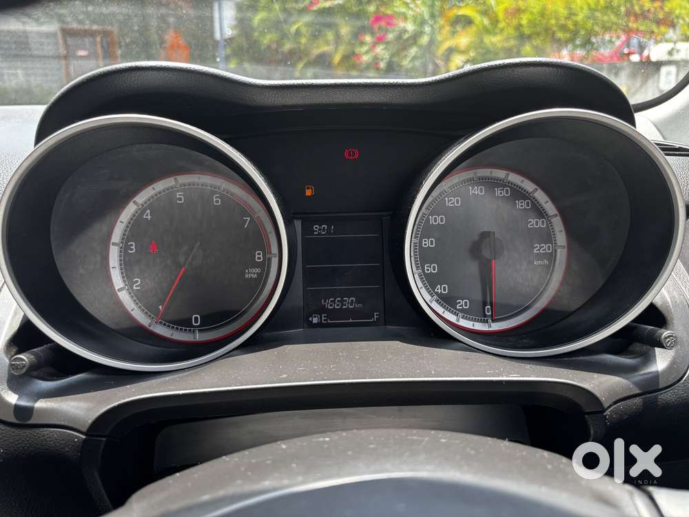 Maruti Suzuki Swift Vxi Optional, 2023, Petrol