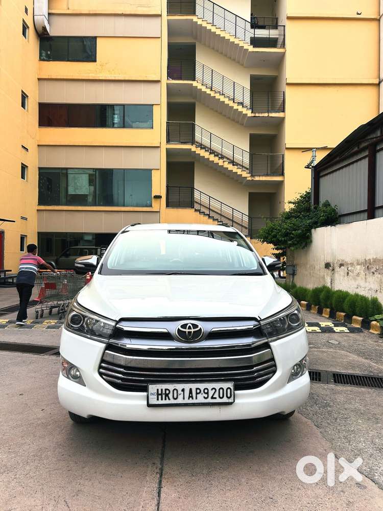 Toyota Innova Crysta [ ] 2.4 Zx At 7 Str, 2016, Petrol