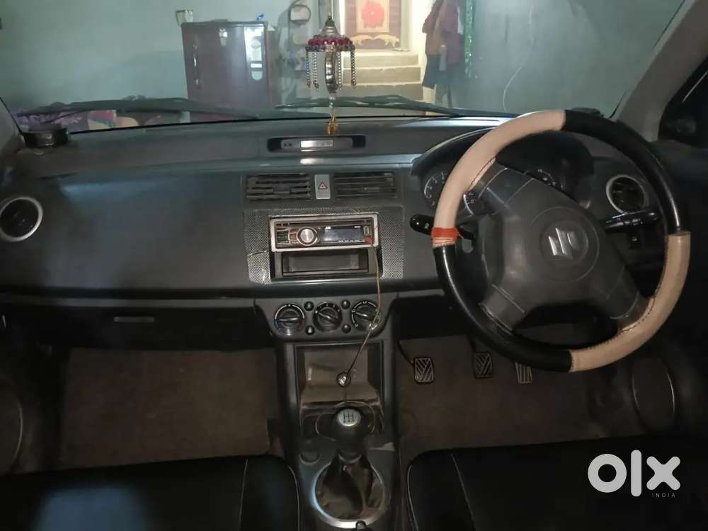 Maruti Suzuki Swift 2012 Petrol Automatic