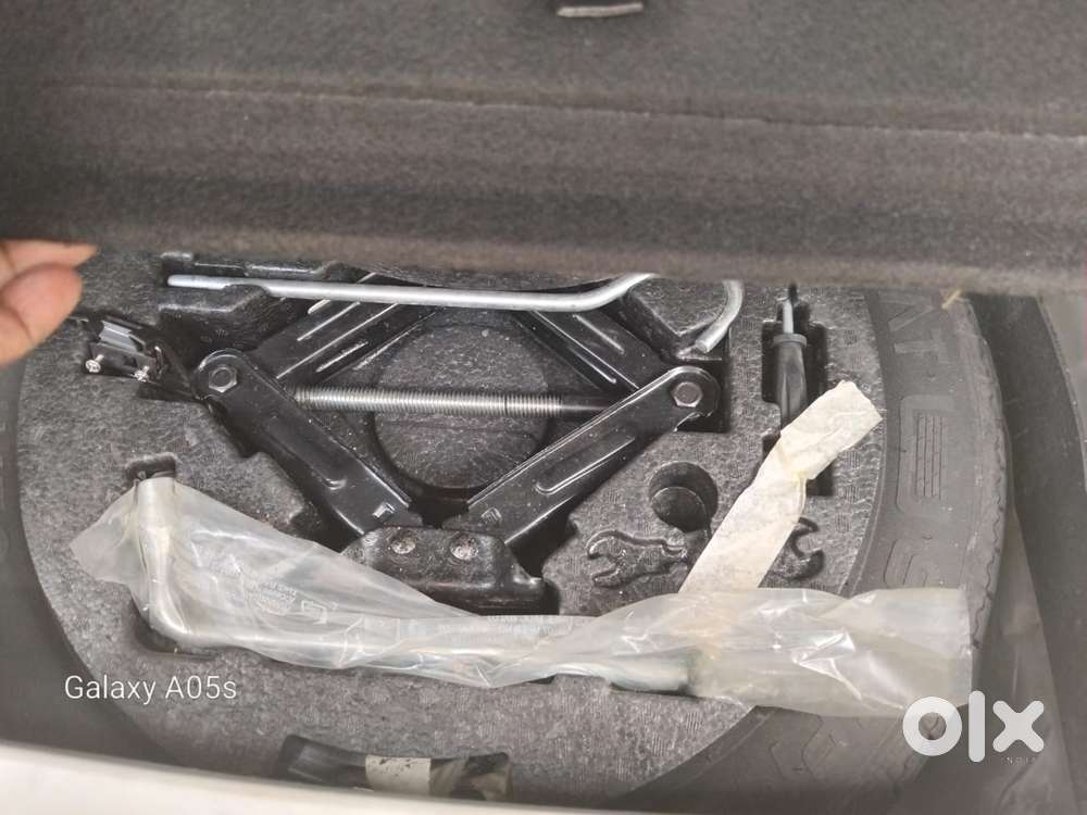 Mahindra Xuv300 W8 Option Diesel, 2023, Diesel