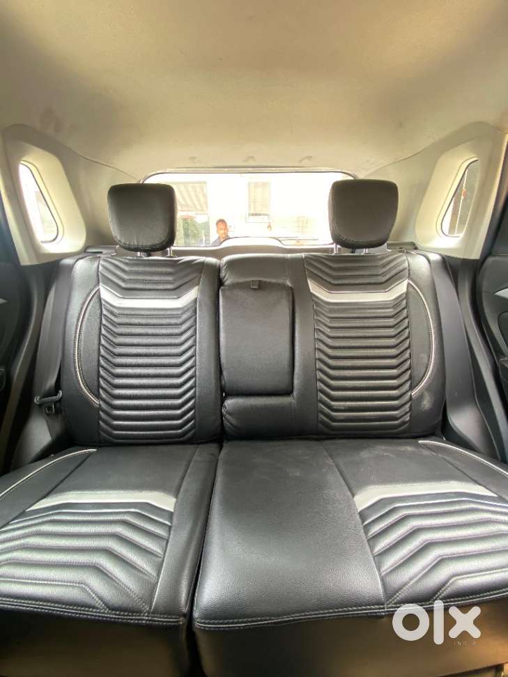 Maruti Suzuki Vitara Brezza Zxi + At, 2022, Petrol