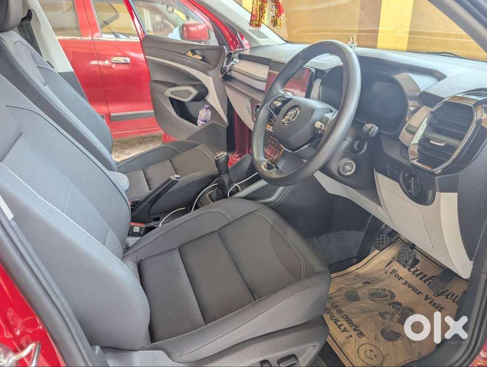 Skoda Kylaq Prestige Manual Transmission Top Model