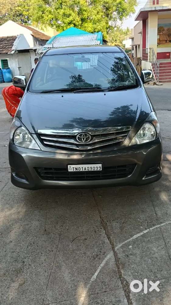 Toyota Innova 2011 Diesel 166000 Km Driven, Good Condition