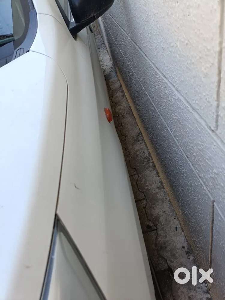 ਗੱਡੀ ਸਾਫ ਹੈ ਕੋਈ ਐਕਸੀਡੈਂਟ ਨਹੀਂ ਹੈ