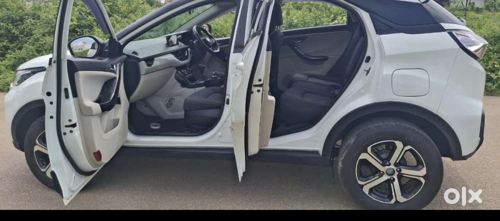 Tata Nexon 1.2 Revotron Xz Plus, 2023, Petrol