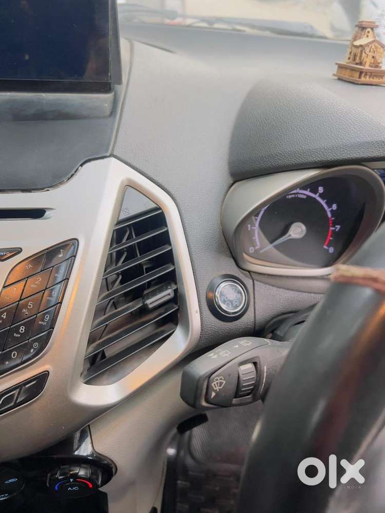 Ford Petrol 2017 Car