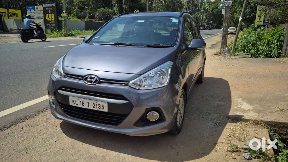 Hyundai Grand I10 Asta Option, 2016, Petrol