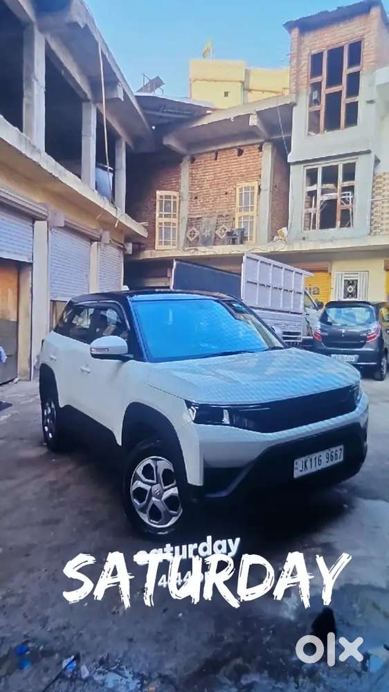 Maruti Suzuki Brezza 2024 Petrol 11000 Km Driven