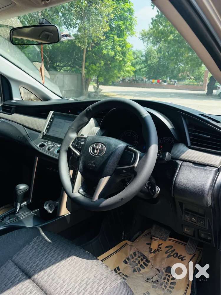 Toyota Innova Crysta [2020-ongoing] 2.4 Zx 7 Str, 2022, Diesel