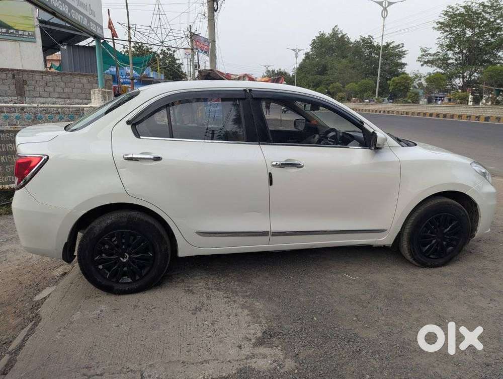 Maruti Suzuki Swift Dzire Vxi Optional, 2021, Petrol