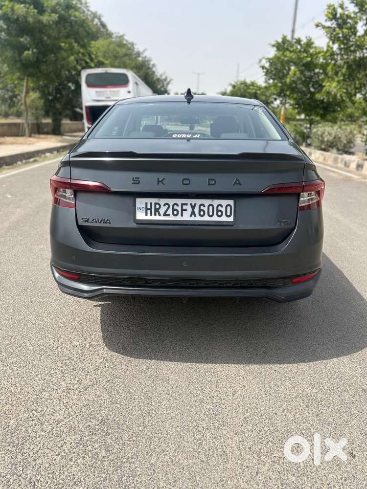 Skoda Slavia Sportline 1.0l Tsi Mt, 2025, Petrol