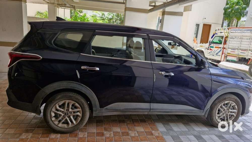 Kia Carens Petrol 2024