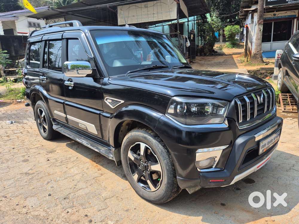 Mahindra Scorpio Classic 2.2 S 11 Mt 7 Str, 2023, Diesel