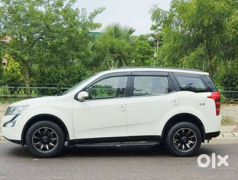 Mahindra Xuv500 2.2 W10 Sportz Edition At, 2017, Diesel