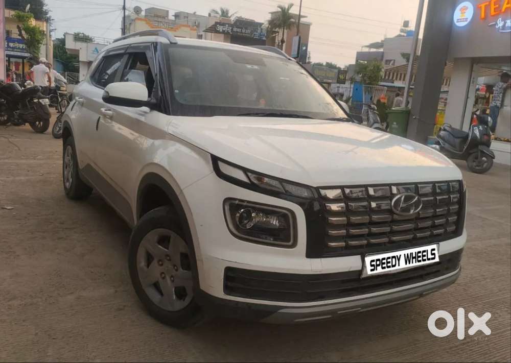 Hyundai Venue 1.2 S (o), 2022, Petrol
