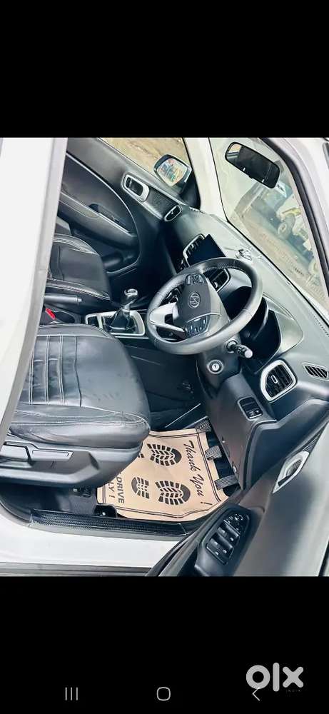 Hyundai Venue 2020 Diesel 62500 Km Driven