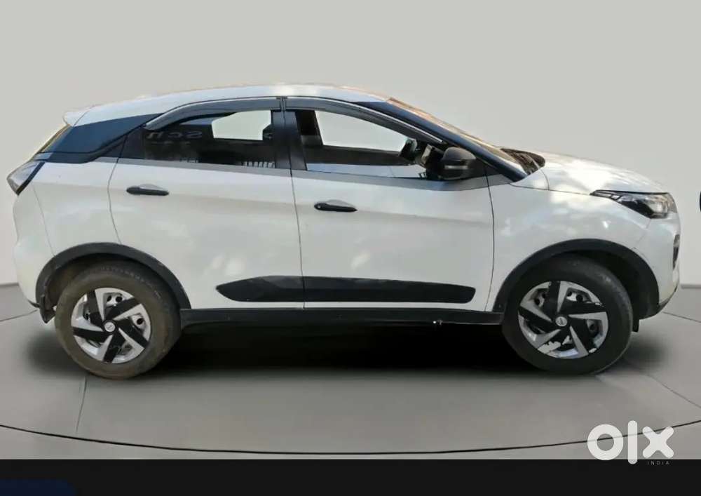 Tata Nexon 1.2 Revotron 2021 Manual Petrol
