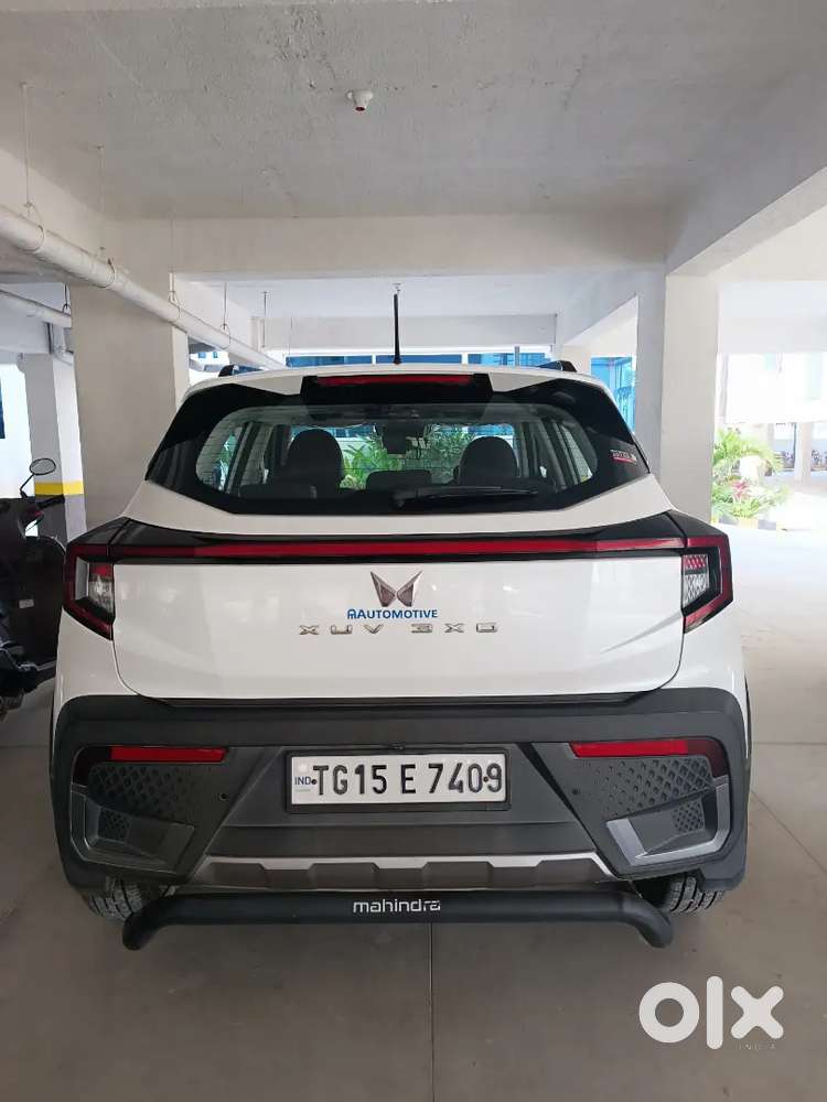 Mahindra Xuv 3xo Petrol 2025
