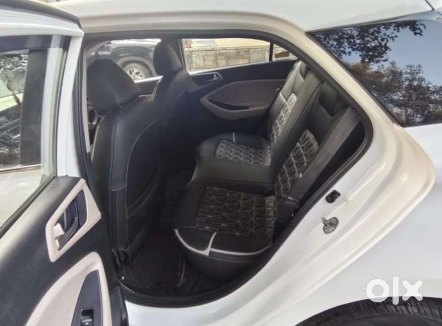 Hyundai I20 Sportz 1.2 Bs-iv, 2017, Petrol