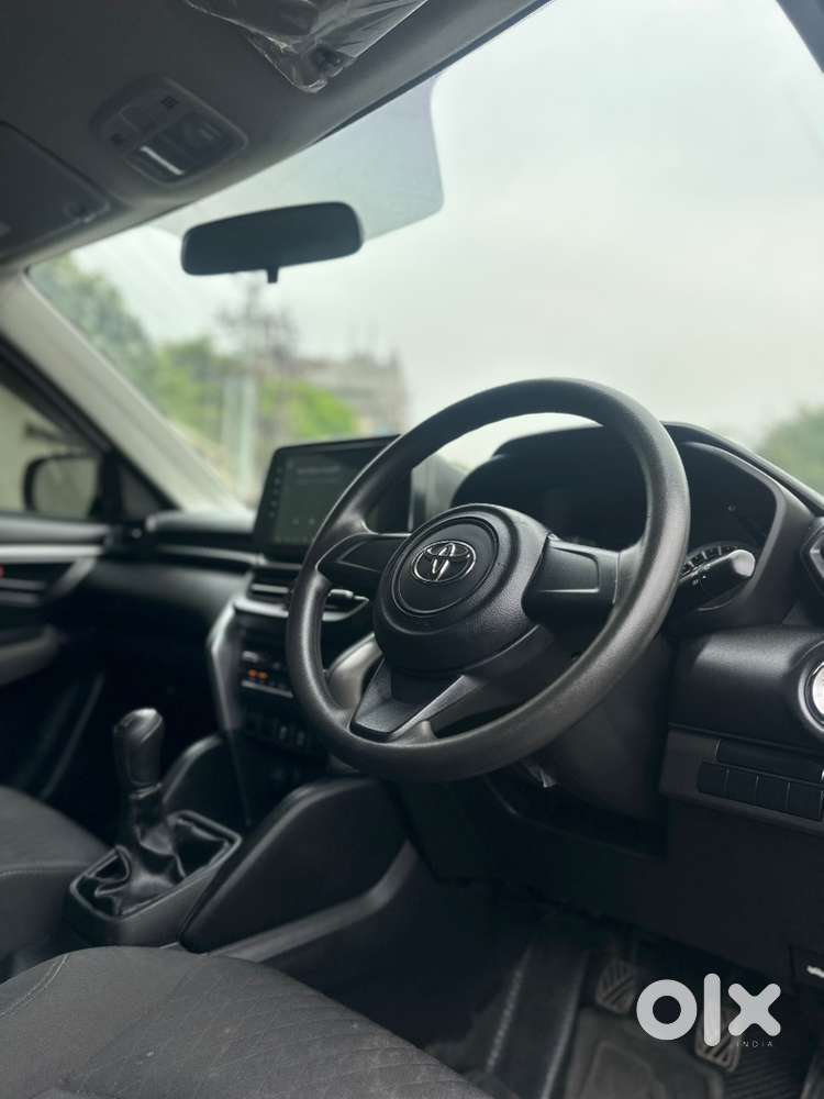 Toyota Petrol Manual 2025