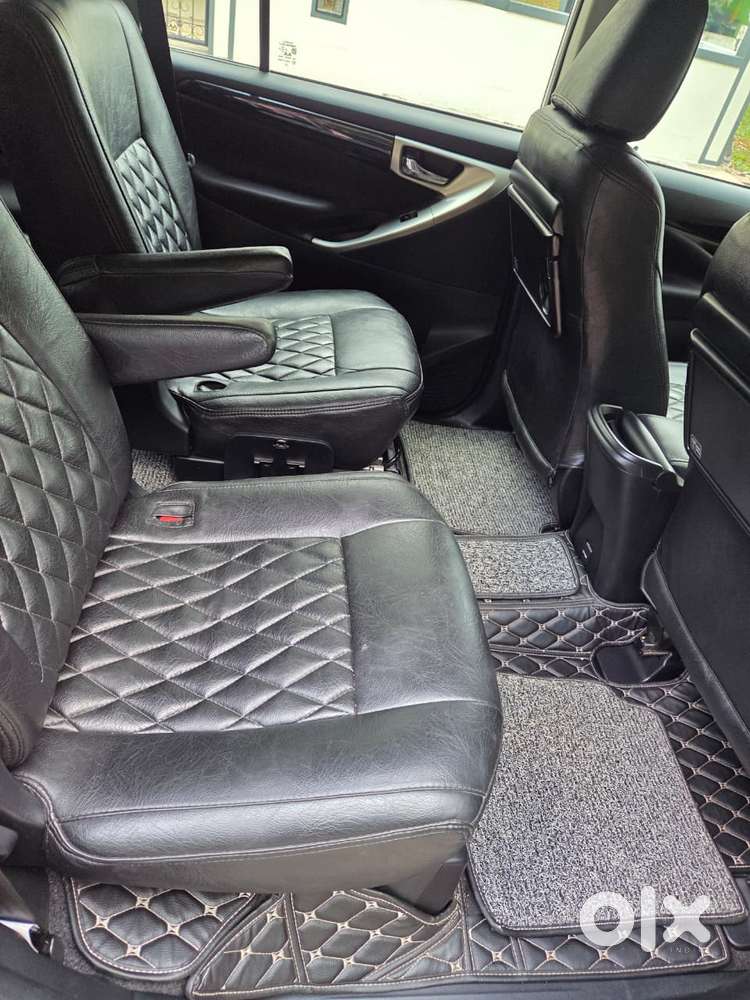 Toyota Innova Crysta 2.4 V 7 STR, 2024, Diesel