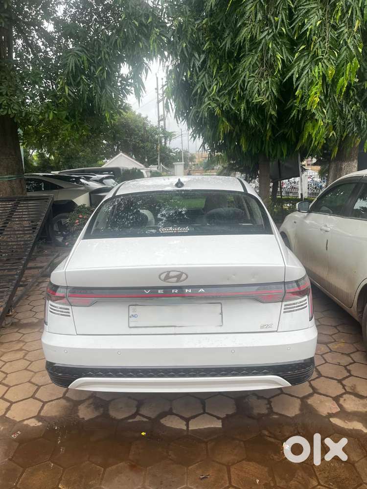 Hyundai New Verna Sx O 1.5 Turbo Gdi Mt, 2023, Petrol