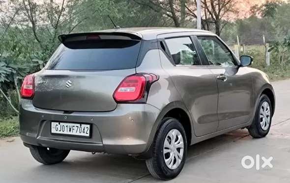 Maruti Suzuki Swift Vxi, 2022, Petrol