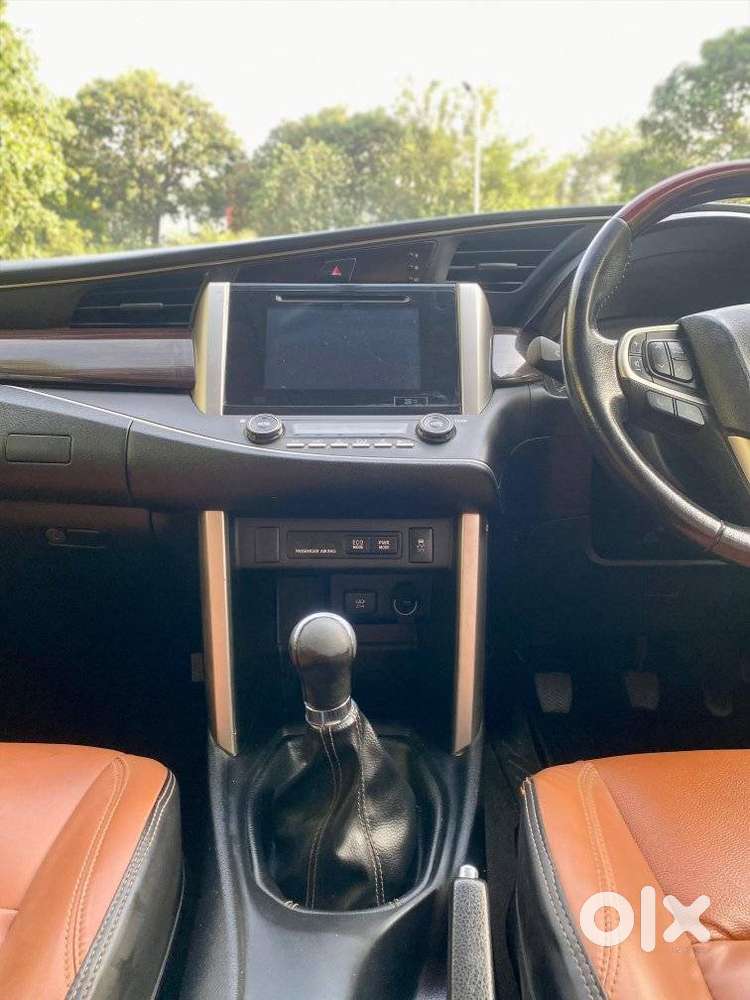 Toyota Innova Crysta 2.4 Vx Mt, 2020, Diesel