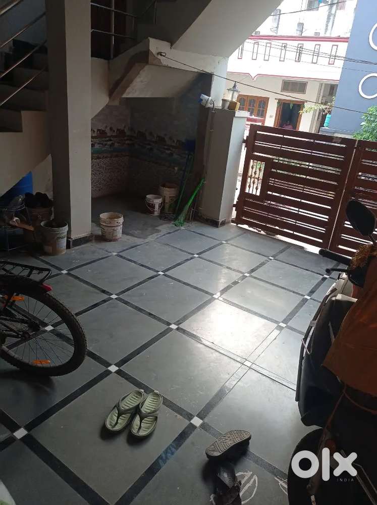 *Agent* 1bhk flat walkable to Beeramguda kaman