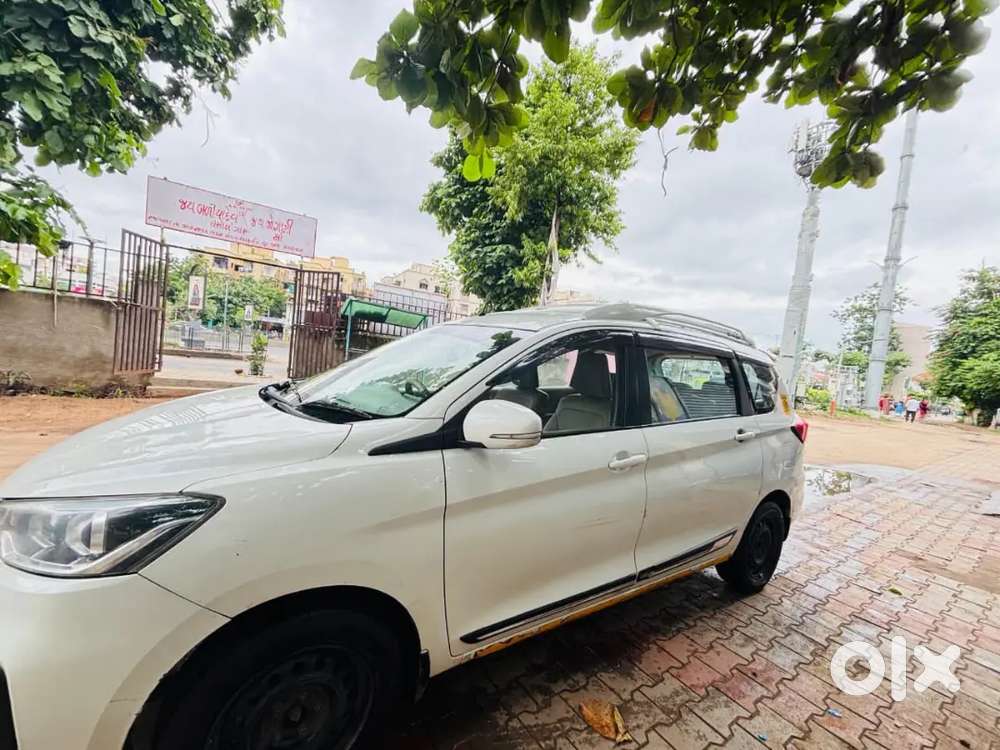 Maruti Suzuki Ertiga 2024 Petrol 122000 Km Driven