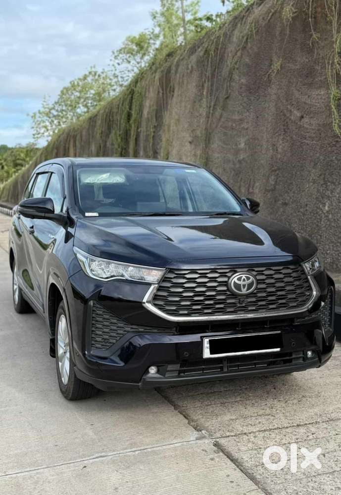 Toyota Innova Hycross 2.0 Vx (o) Hybrid 7 Str, 2025, Petrol