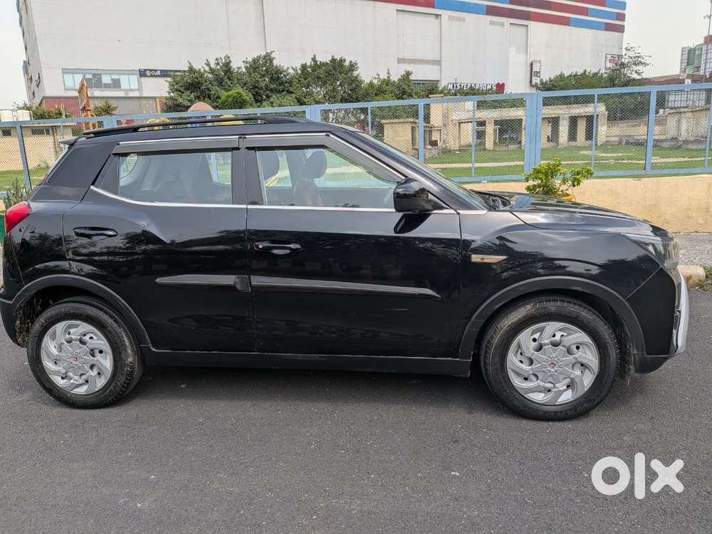 Mahindra Xuv300 W8 Option, 2023, Petrol