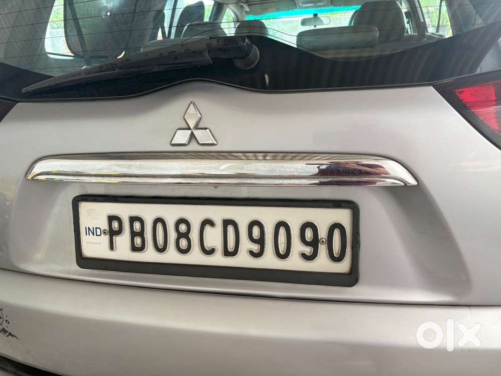 Mitsubishi Pajero Sport 2012