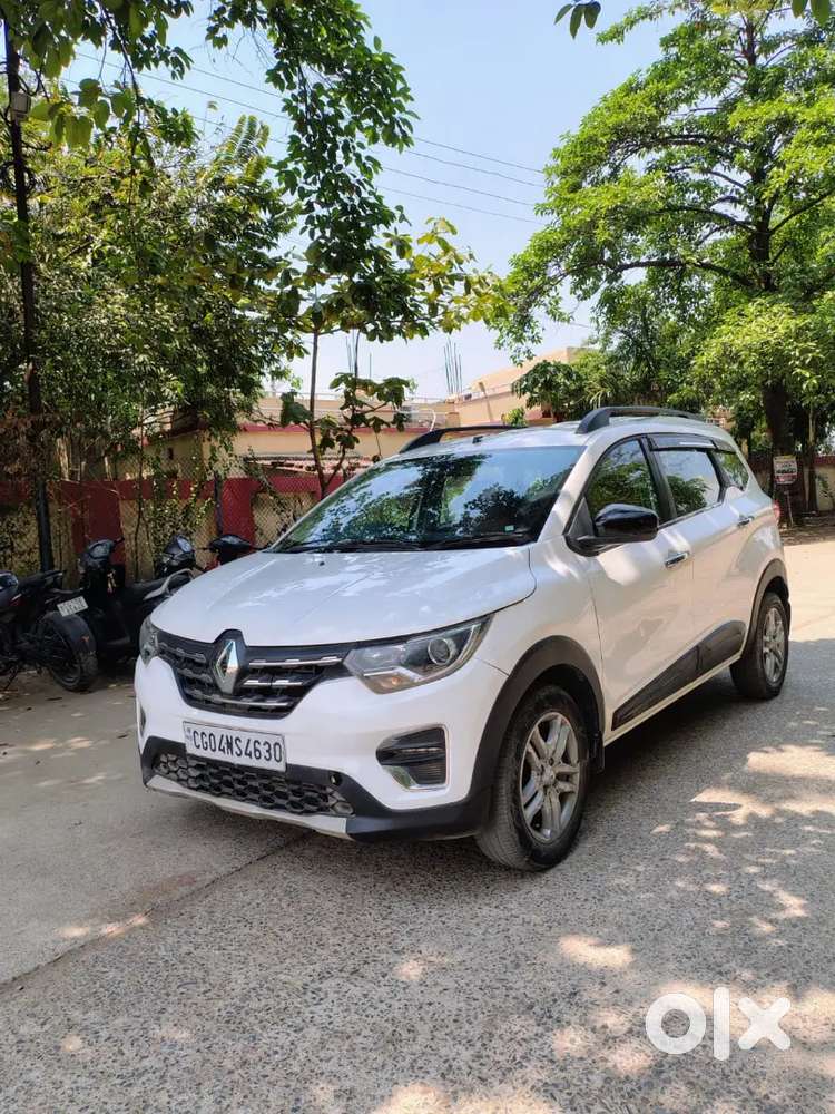 Renult Triber Top Model Well Maintain Car