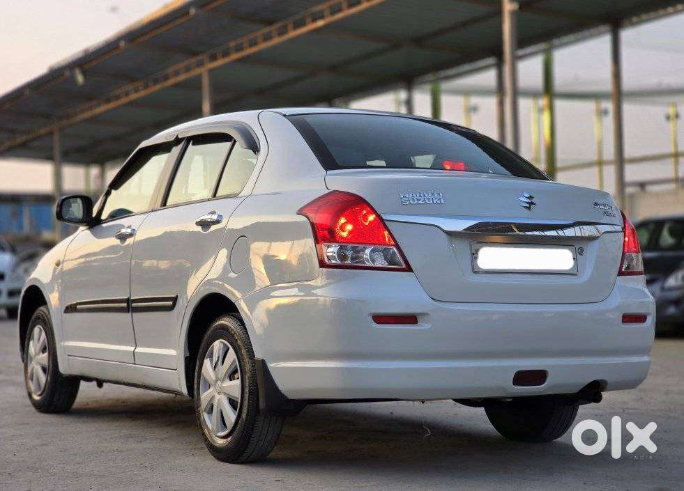 Maruti Suzuki Swift Dzire Vxi, 2011, Petrol