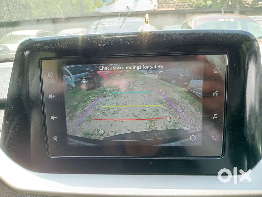 Maruti Suzuki Brezza 1.5 Zxi Smart Hybrid, 2023, Petrol