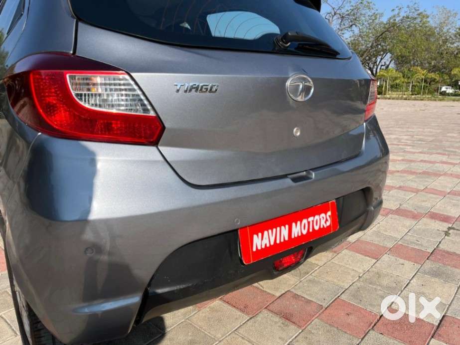 Tata Tiago, 2018, Petrol