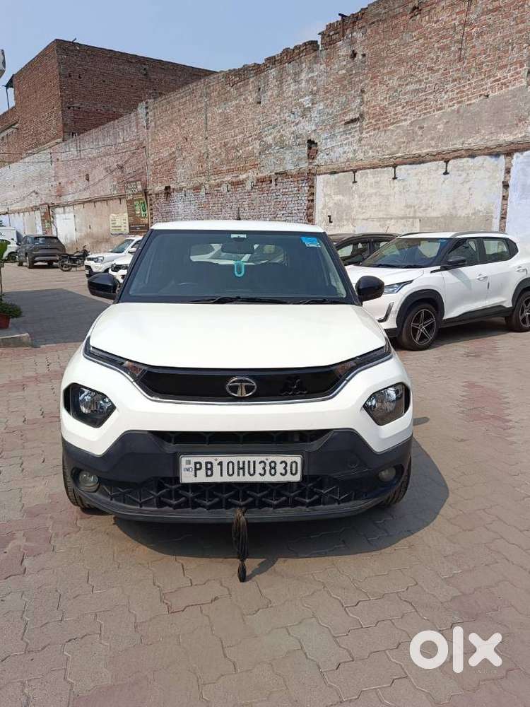 Tata Punch 1.2 Revotron Adventure Camo, 2022, Petrol