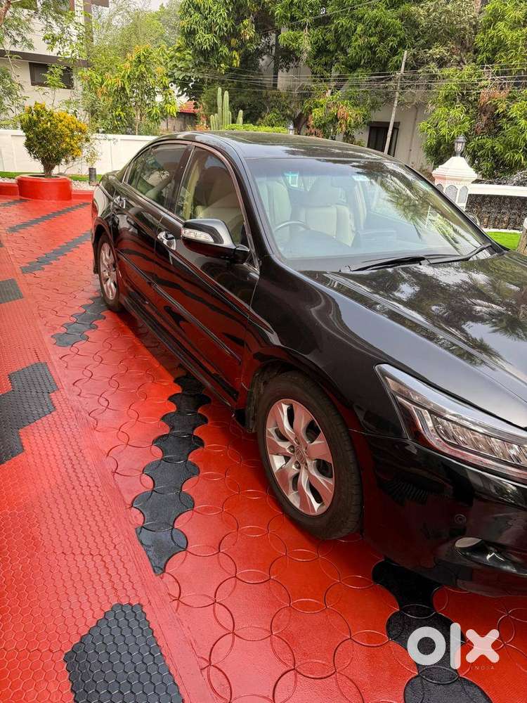 Honda Accord V6, 2010 Full Option, Automatic