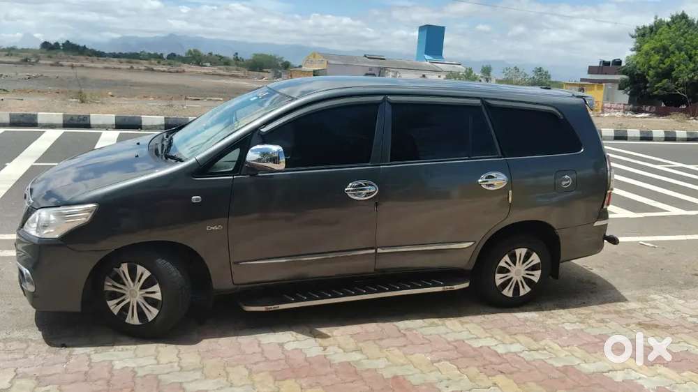 Toyota Innova 2011 Diesel 4th