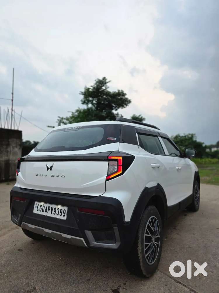Mahindra Xuv 3xo, 2024, Petrol