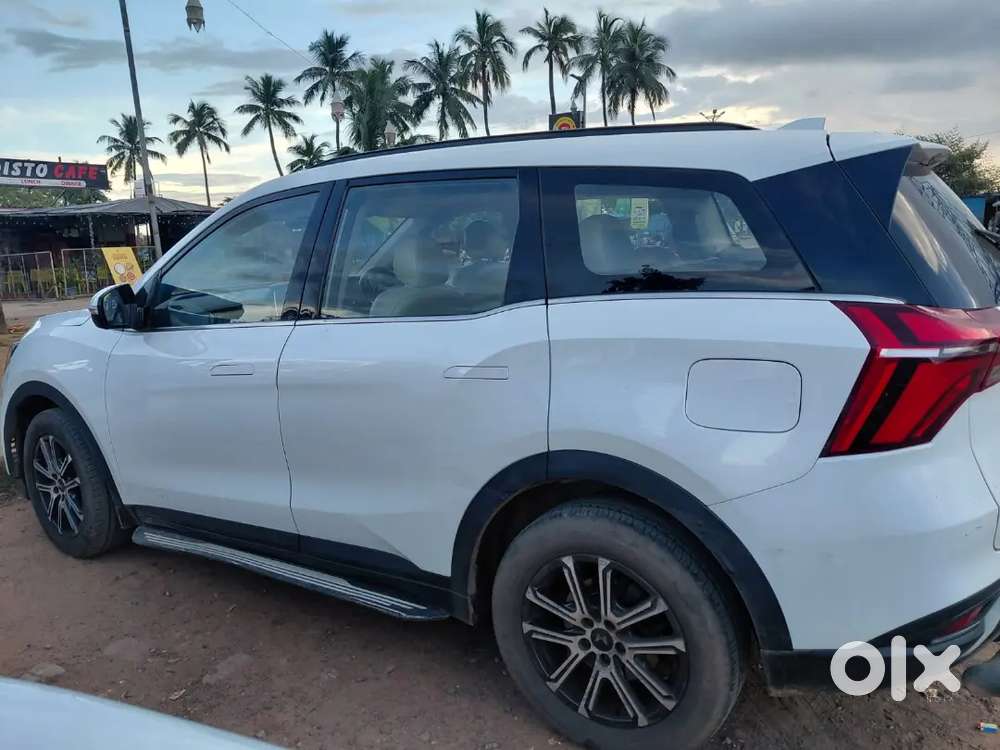Good Condition Mentain Xuv 700 Top