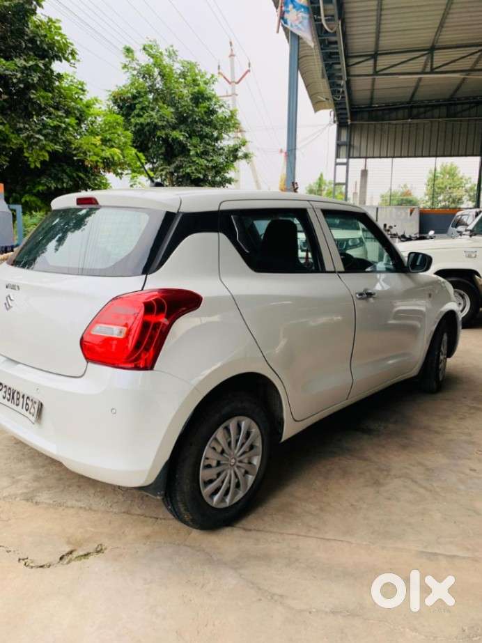 Maruti Suzuki Swift Lxi Option, 2021