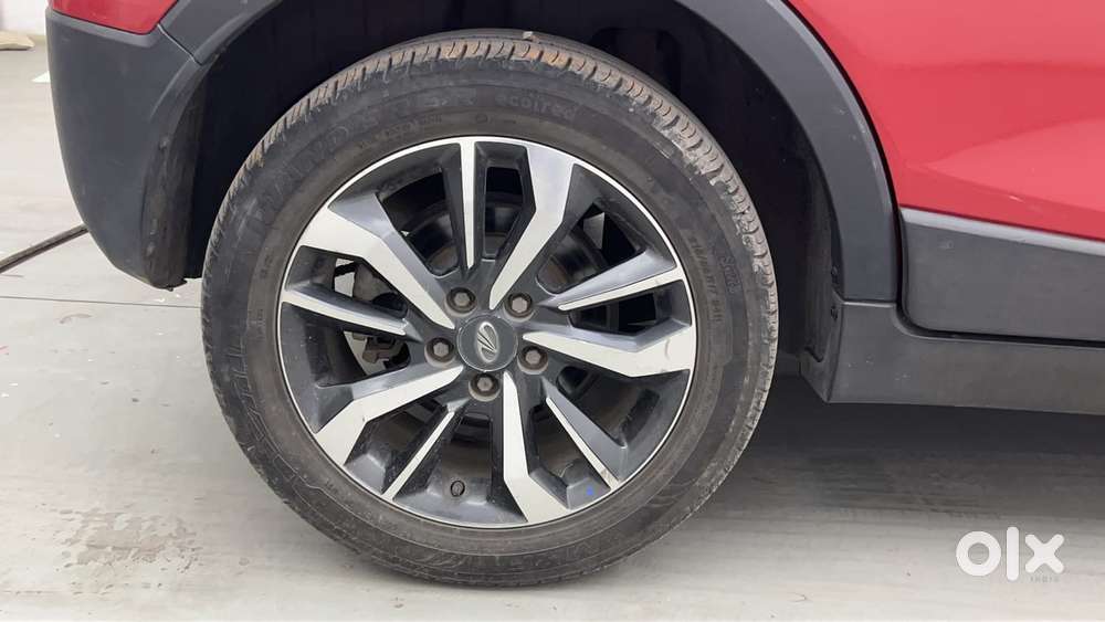 Mahindra Xuv300 W8 Option, 2019, Petrol