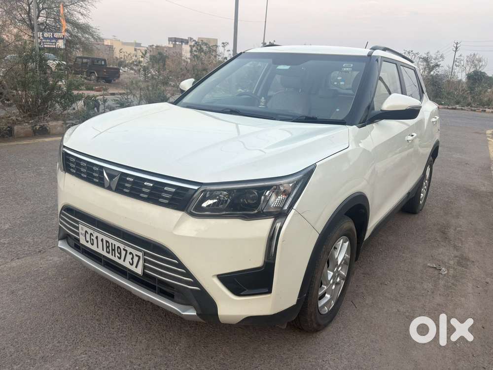 Mahindra Xuv300 W8 Option, 2023, Petrol