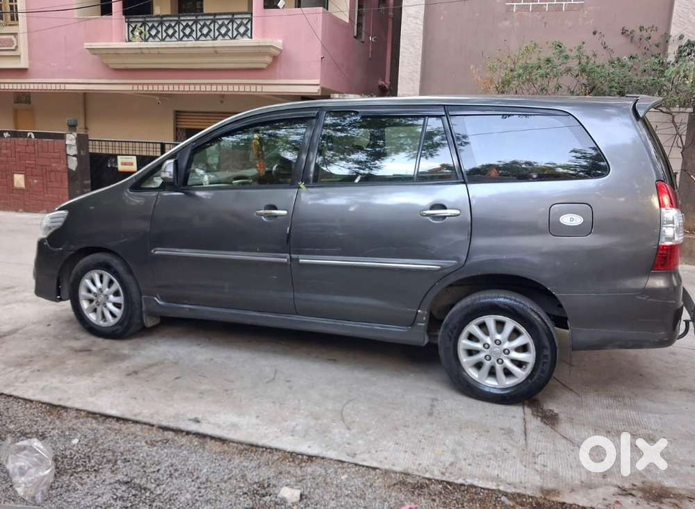 Toyota Innova Diesel 2012