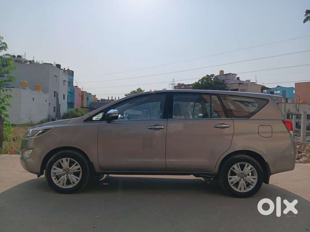 Toyota Innova Crysta 2.8 Z, 2016, Diesel