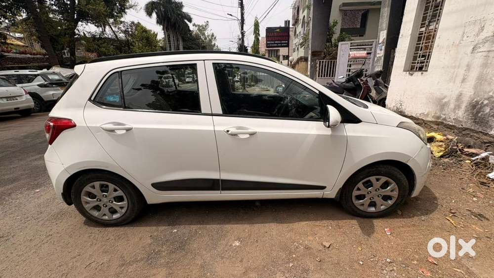 Hyundai Grand I10 Prime 2016 Diesel Well Maintained